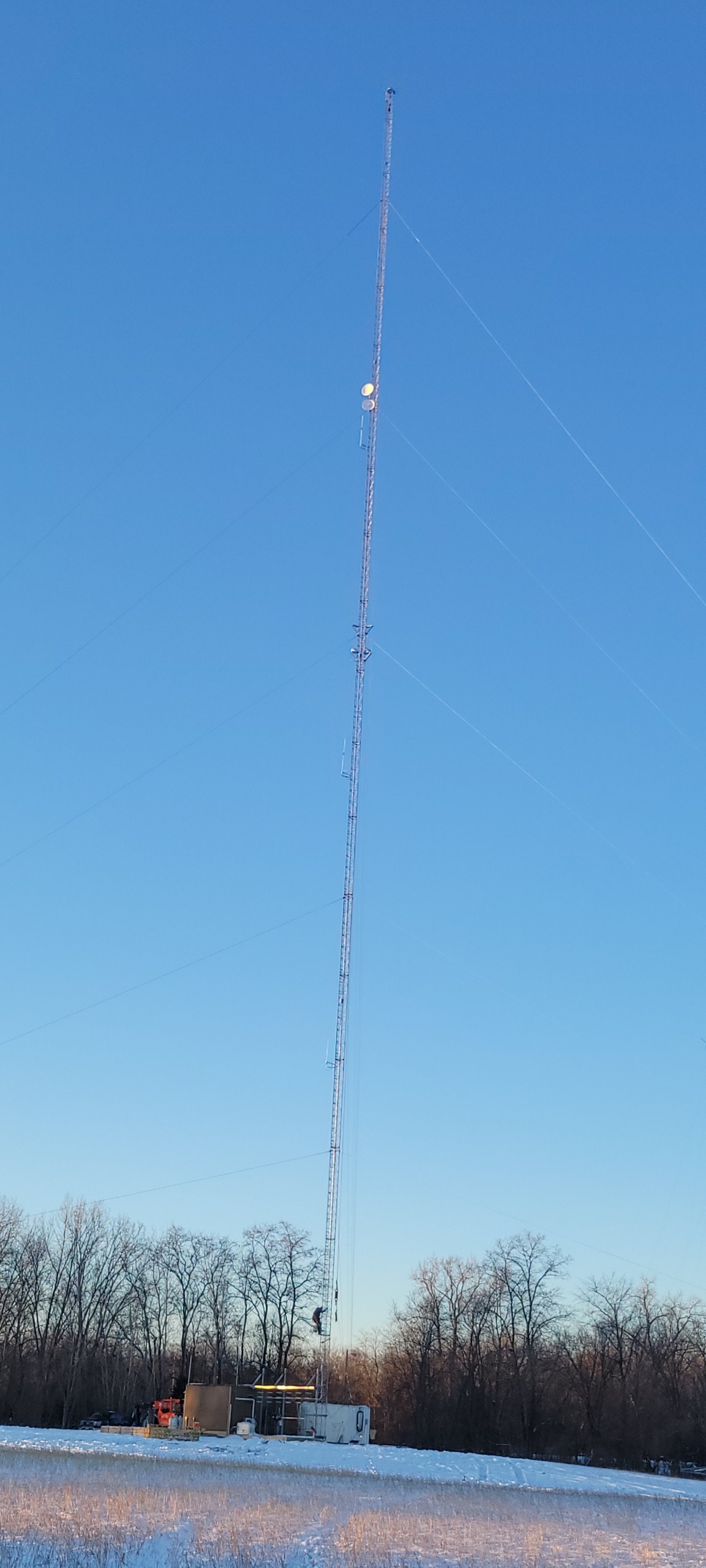 tower with 3 antennas